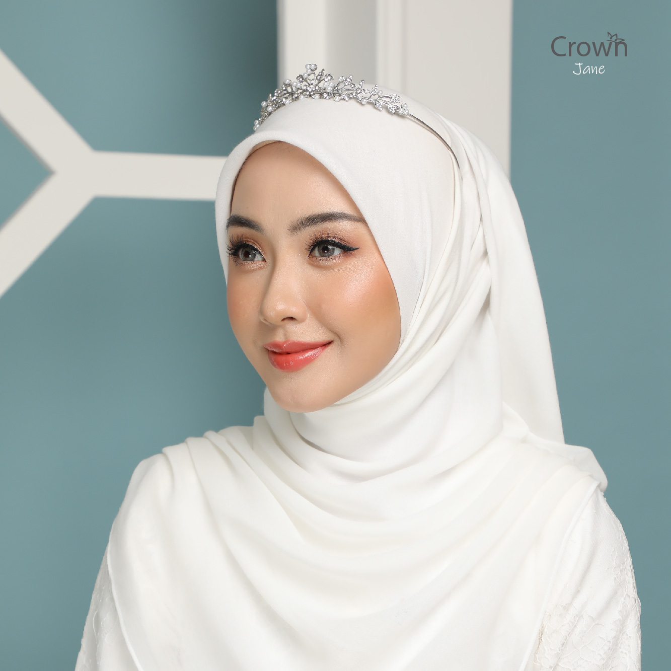CROWN Bride - Jane - Image 4