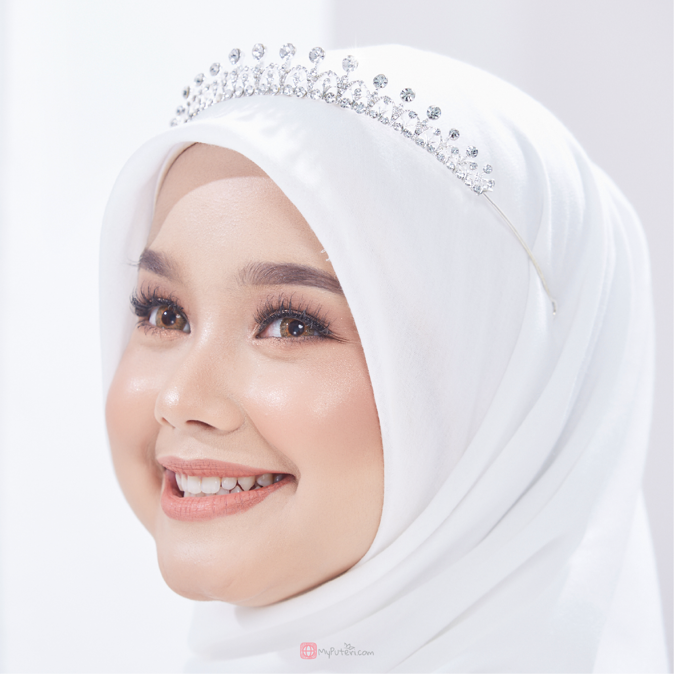 CROWN Bride - Amanda - Image 7