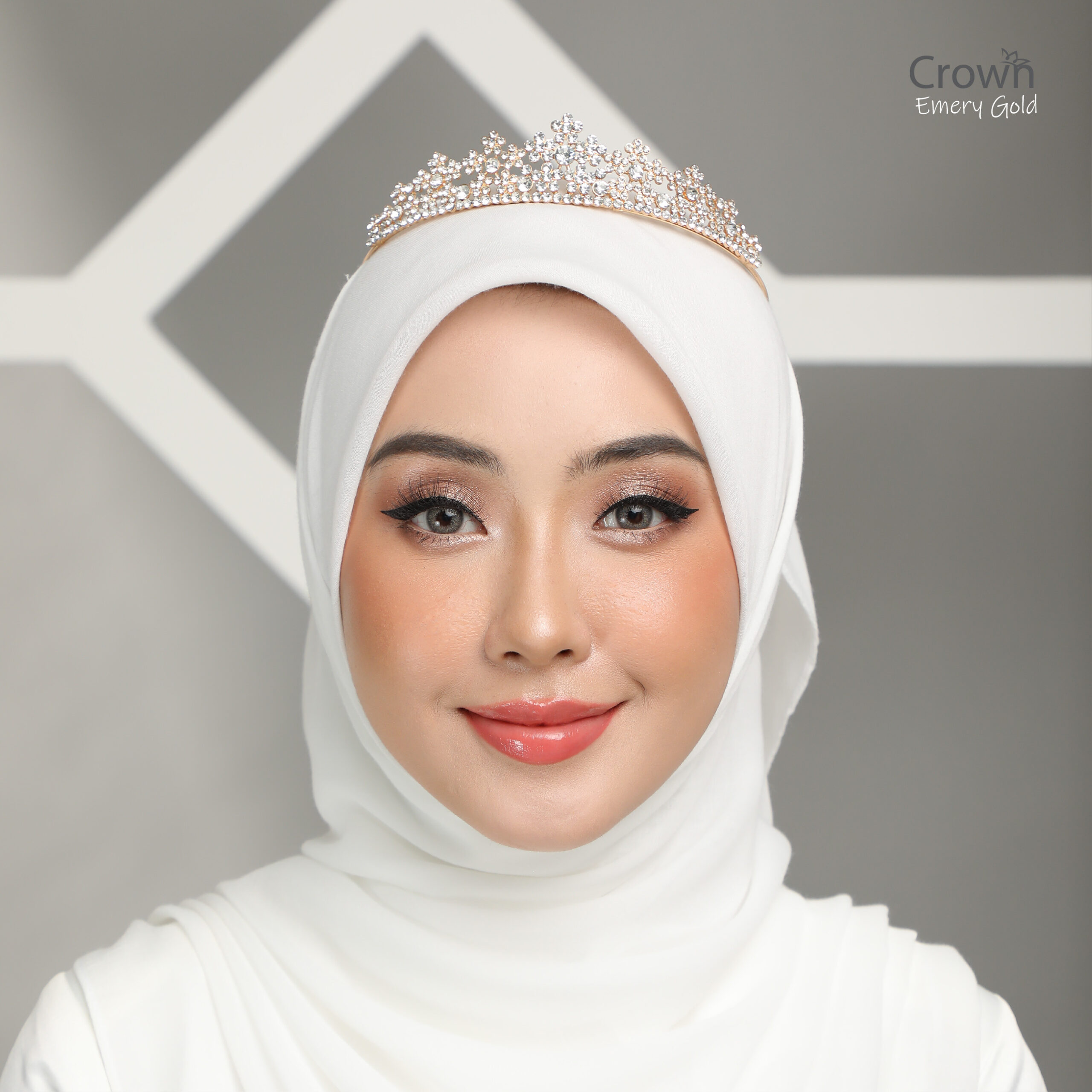 CROWN Bride - Emery Gold - Image 2