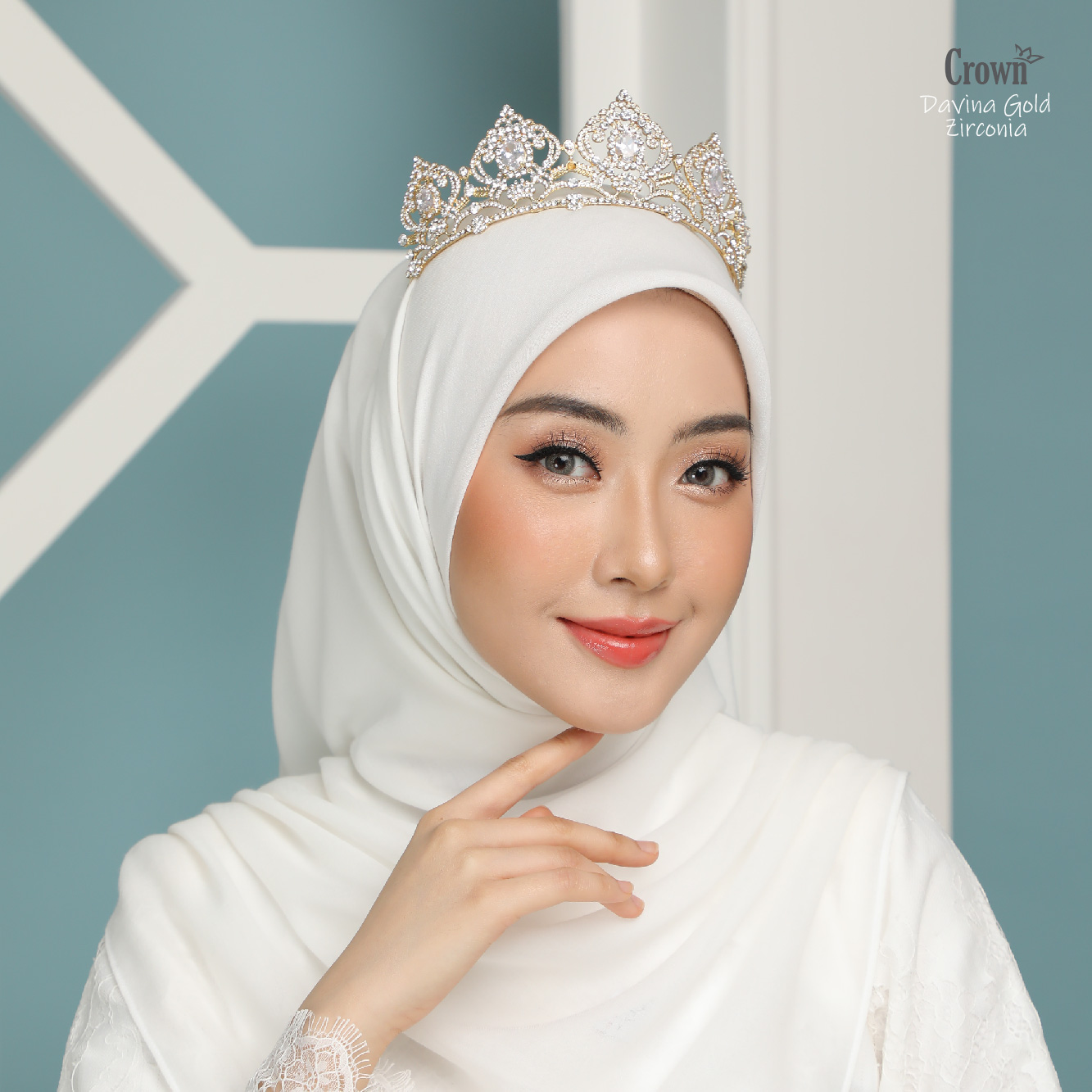 CROWN Bride - Davina Gold Zirconia - Image 5