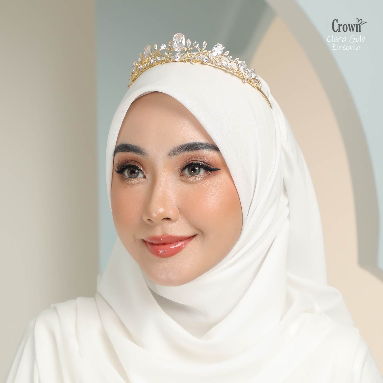 CROWN Bride - Clara Gold Zirconia - Image 8